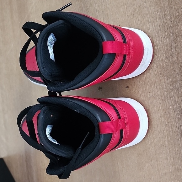 Nike Air Jordan 1 Mid PS 'Banned' 640734-074 Youth Size 3Y - Picture 4 of 8